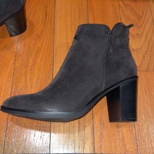 Ladies size 9 MIA booties
